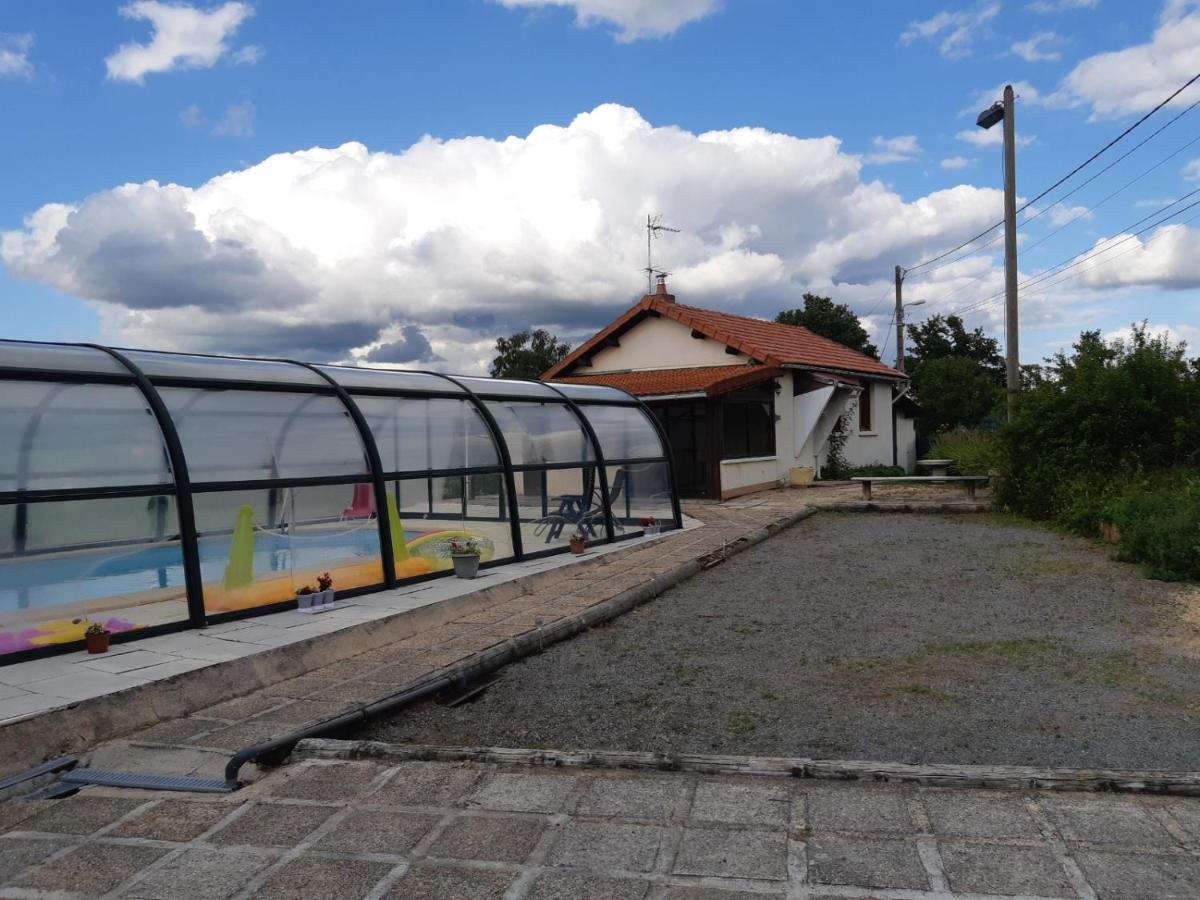 Maison A La Campagne Avec Piscine Flayat Εξωτερικό φωτογραφία